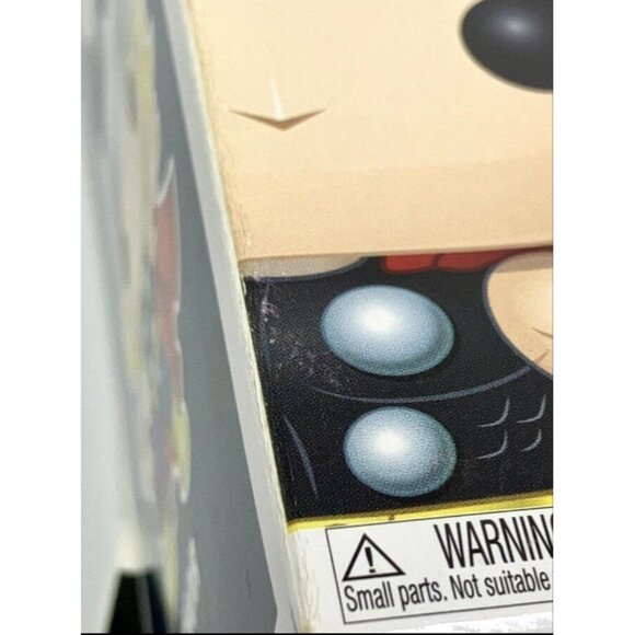 Funko Pop! Marvel: Thor 438 Exclusive Vaulted Figure W/Box damaged & Protector - Picture 10 of 16